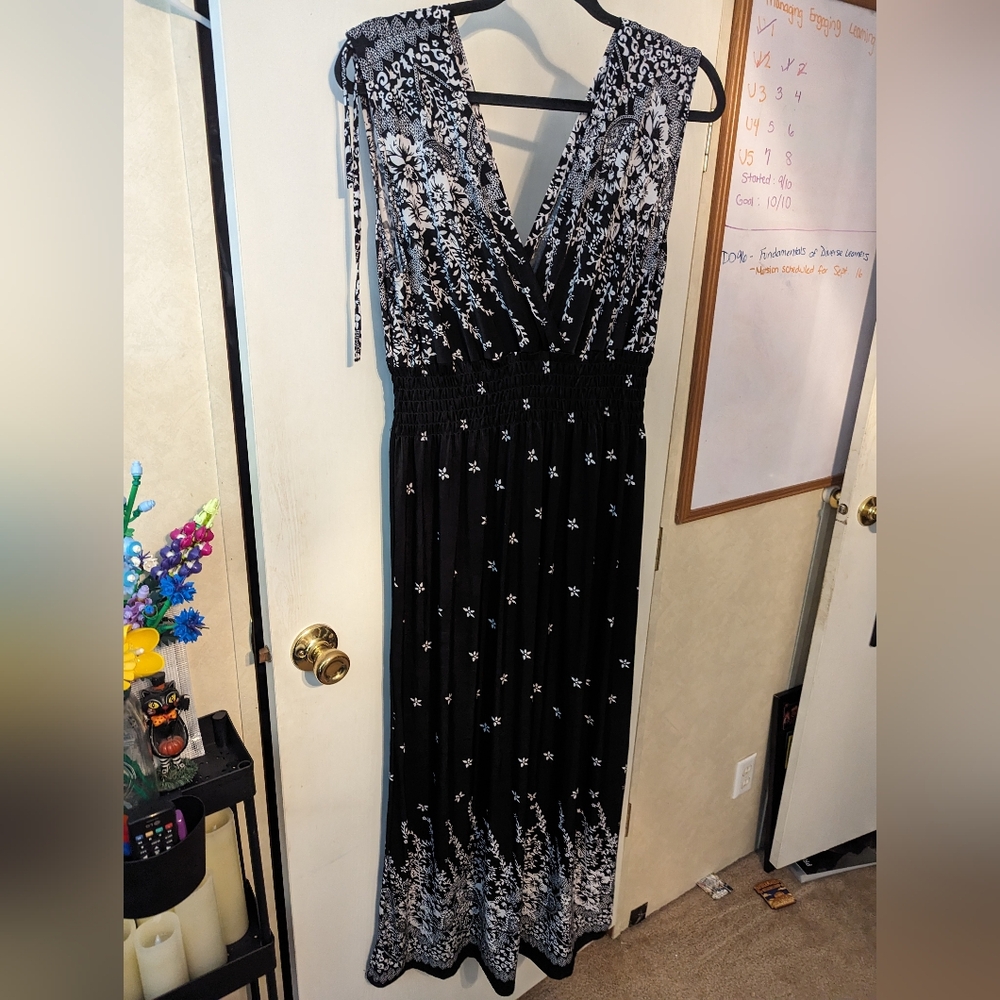 Seven Islands 2X Black and White Floral Dress